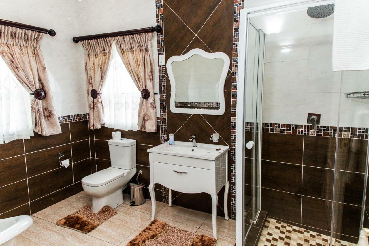 Ekupholeni Garden Villas Manzini Esterno foto